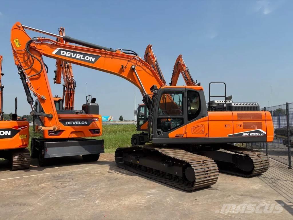 Develon DX255LC-7 履带挖掘机