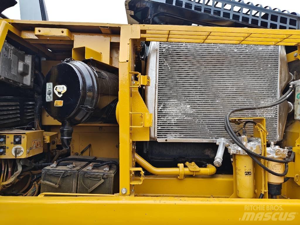 CAT 330 D2 L 履带挖掘机