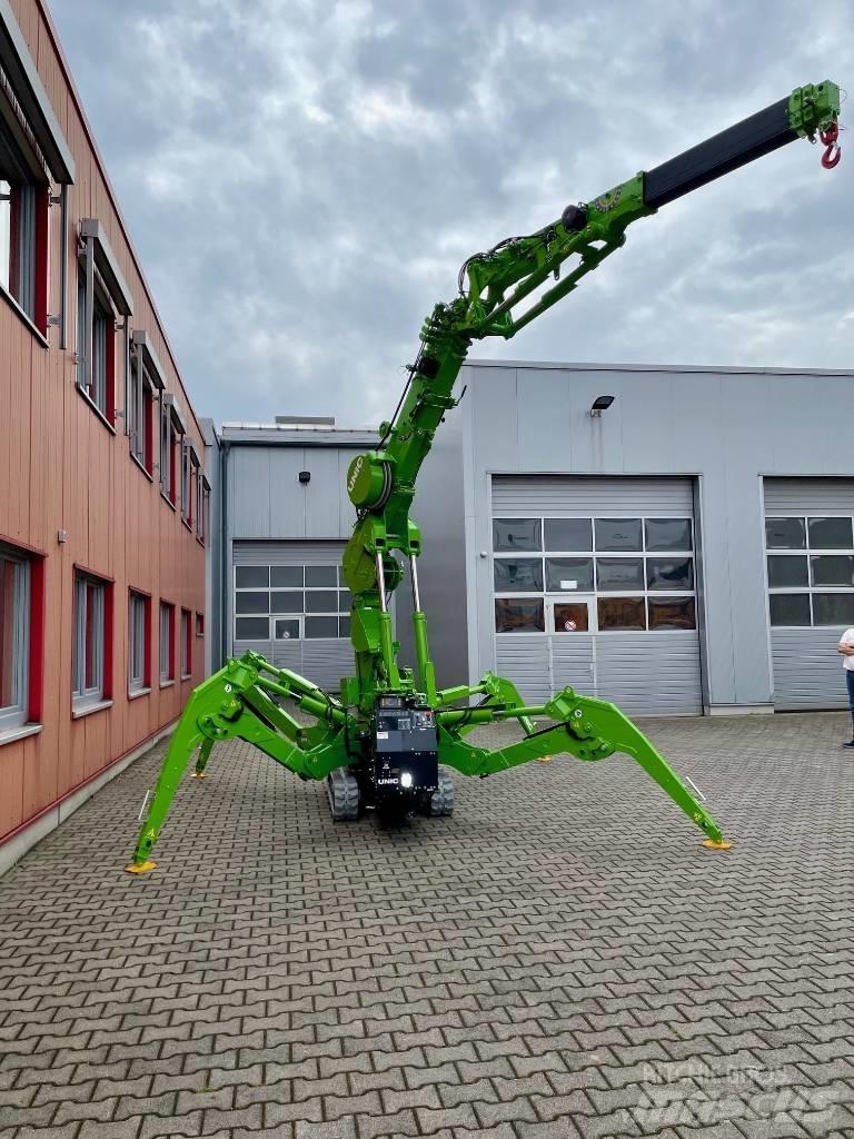 Unic UM445 POP-UP 轻小型起重机