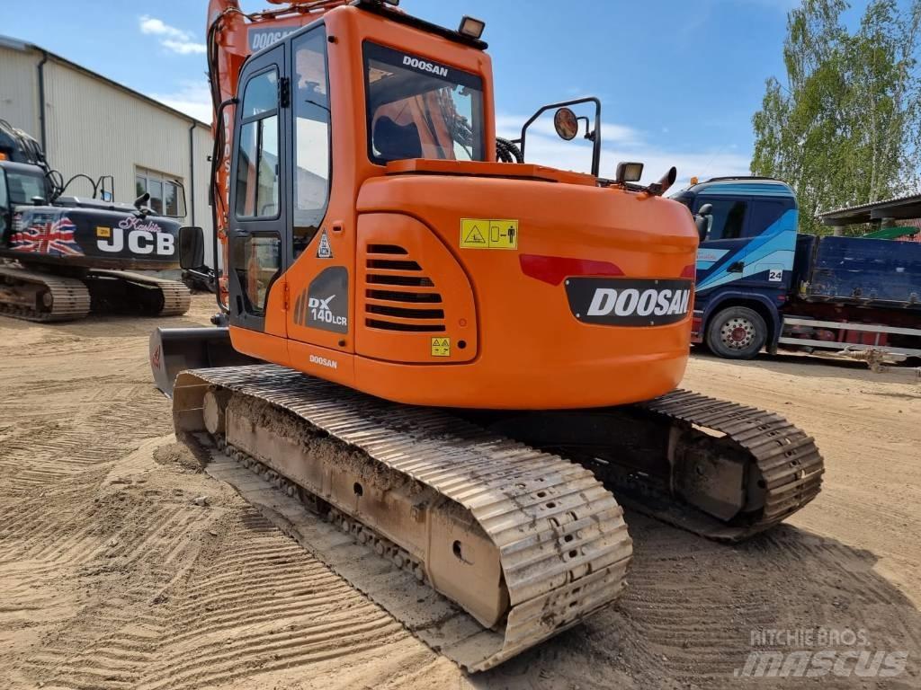 Doosan DX 140 LC-3 履带挖掘机