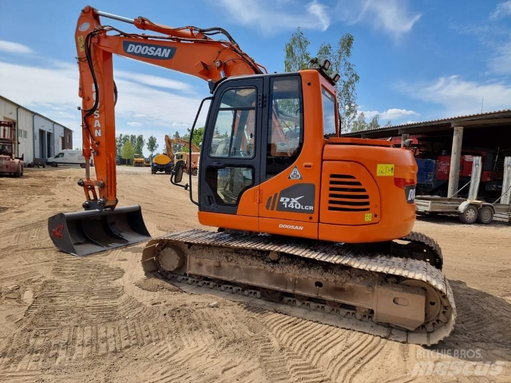 Doosan DX 140 LC-3 履带挖掘机