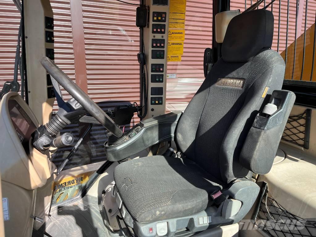 Hydrema 922D 自卸车和翻斗车