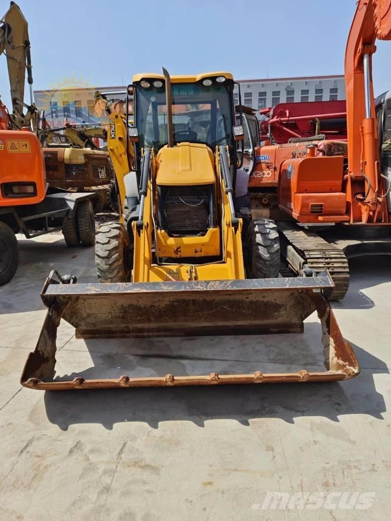 JCB 3 CX 反铲装载机