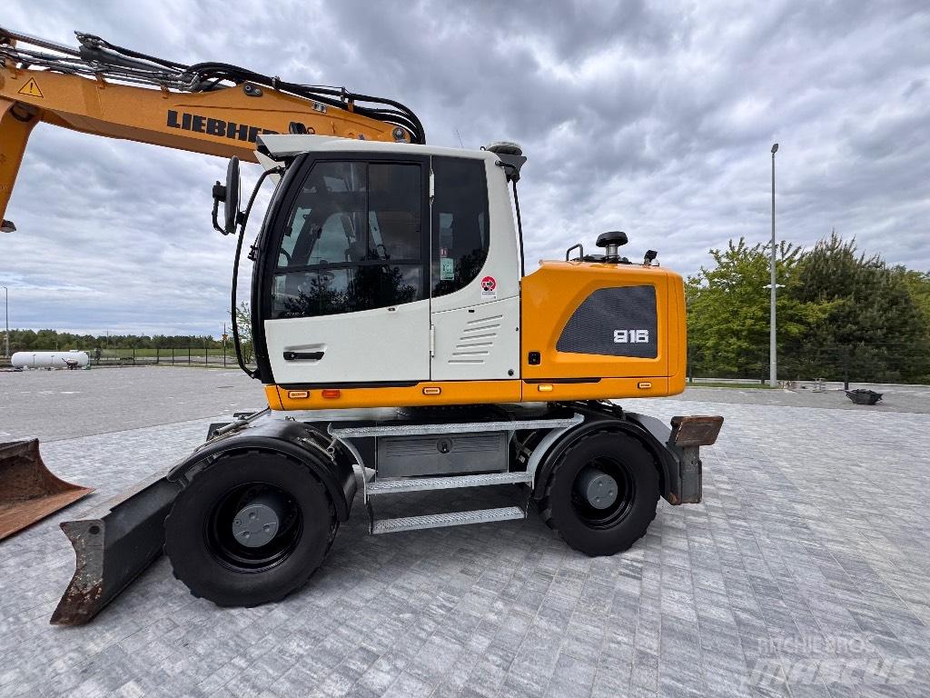 Liebherr A 916 轮式挖掘机