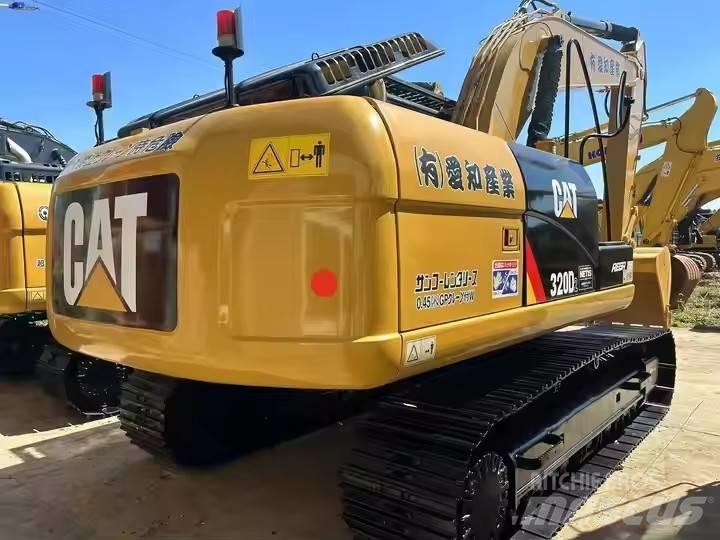CAT CAT320D2 中型挖掘机