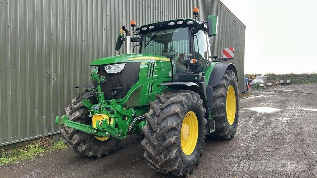 John Deere 6215R 拖拉机/农用车