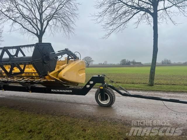 New Holland CR 9090 联合收割机