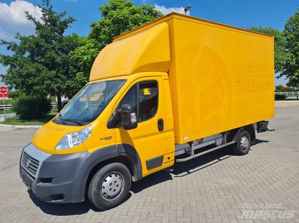 Fiat Ducato 大型面包车