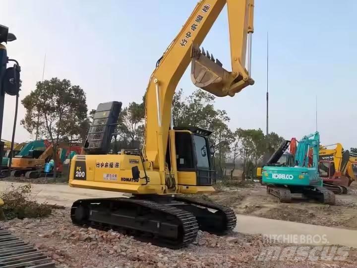 Komatsu PC200-8 履带挖掘机