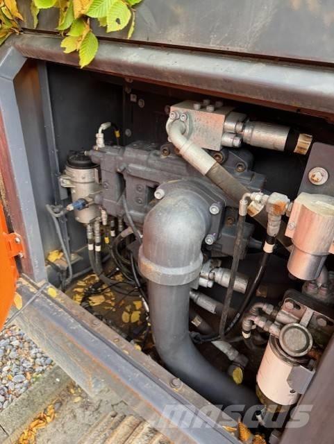 Doosan DX 530 LC-5 履带挖掘机