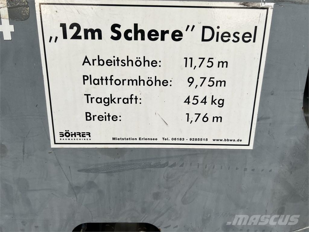 SkyJack SJ 6832 RT 剪叉式升降机