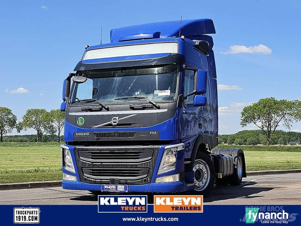Volvo FM 330 牵引车