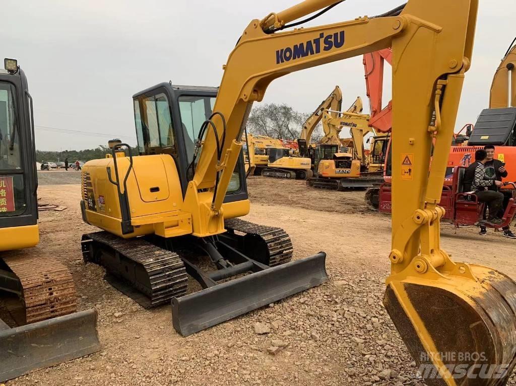 Komatsu PC 56 小型挖掘机