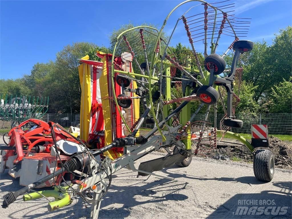 CLAAS LINER 2700 收割机