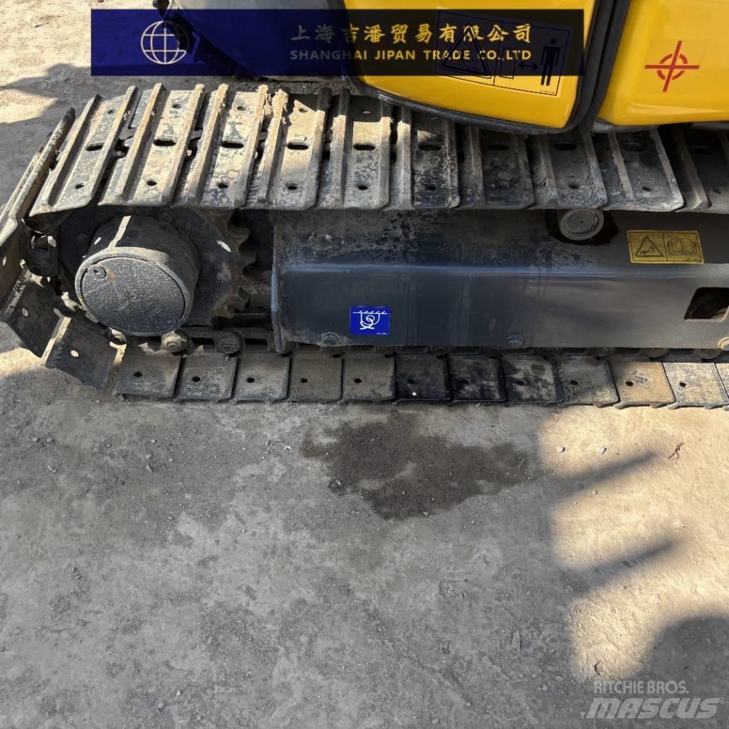 Komatsu PC 30 MR 小型挖掘机