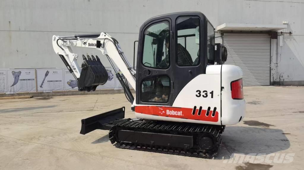 Bobcat 331 小型挖掘机