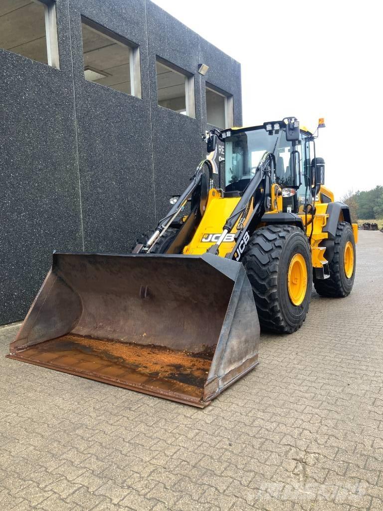 JCB 437 HT 轮式装载机