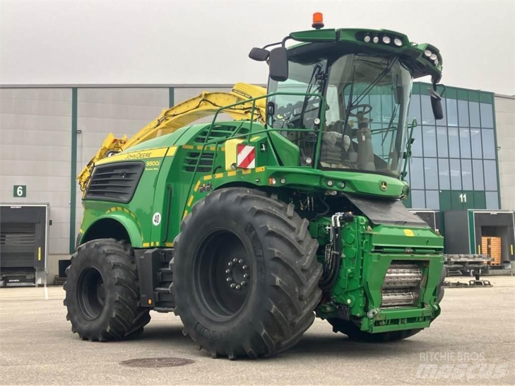 John Deere 9800i 自走式青贮饲料收割机