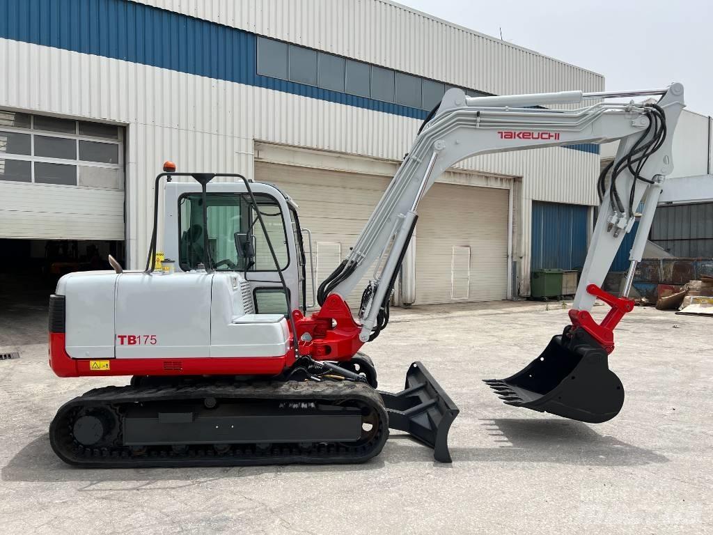 Takeuchi TB175 中型挖掘机