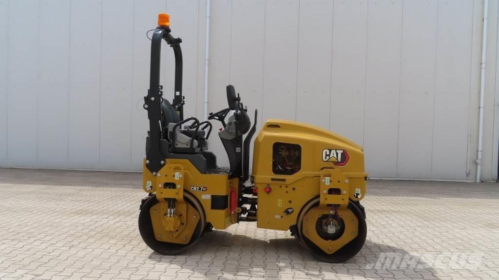 CAT CB2.7GC 双轮压路机