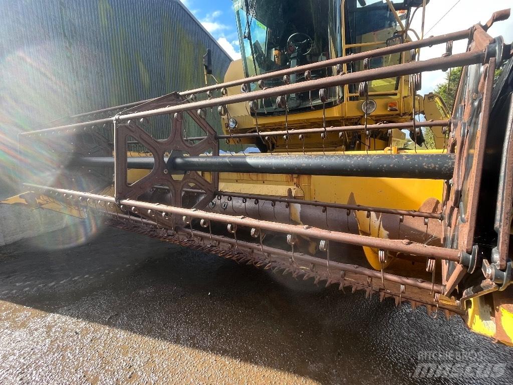 New Holland T56h 联合收割机