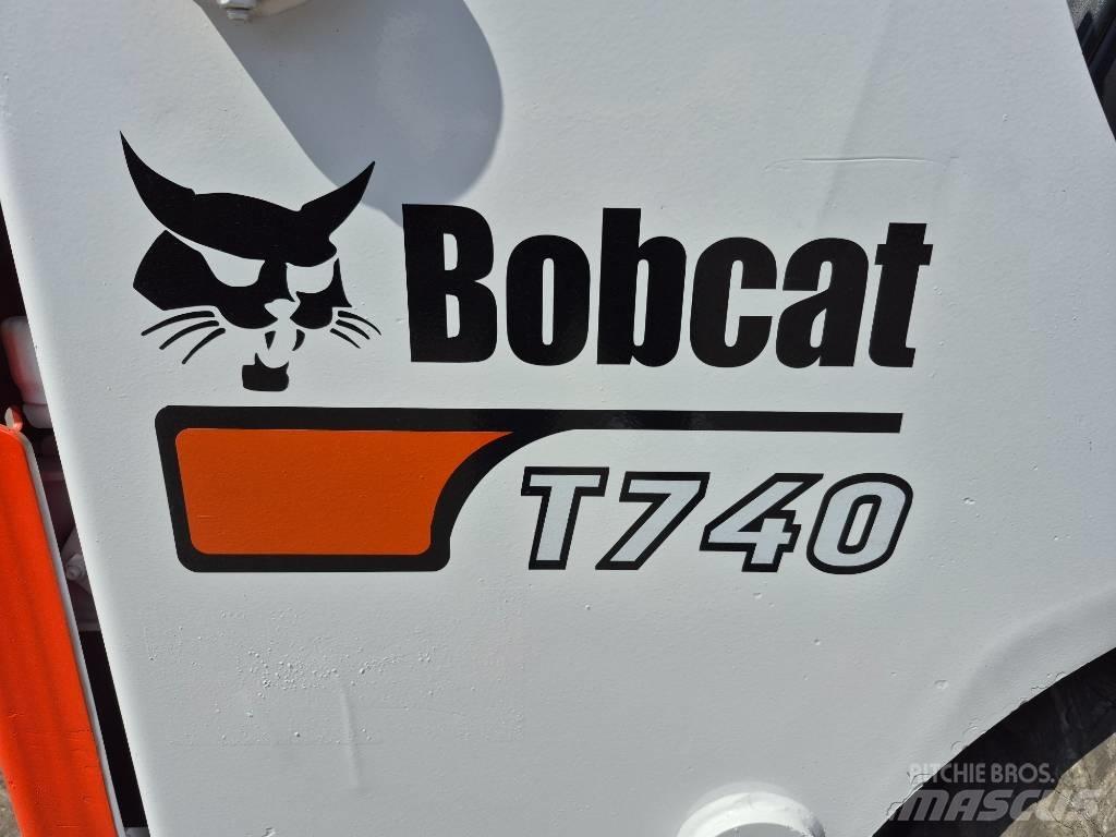 Bobcat T 740 滑移装载机