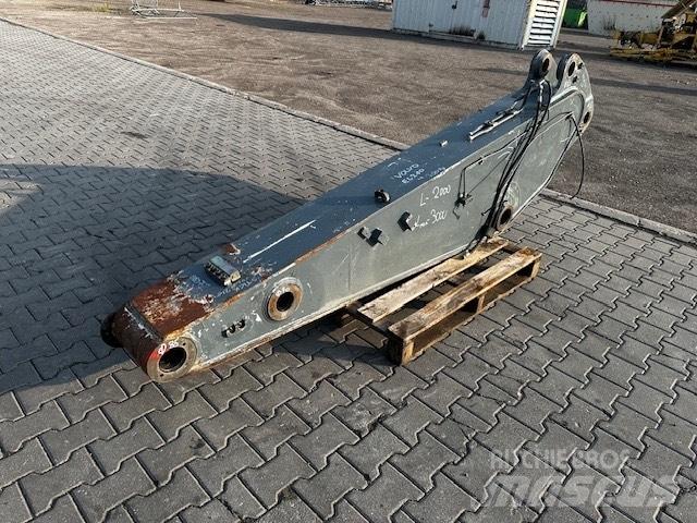 Volvo EC 210 吊杆和铲斗