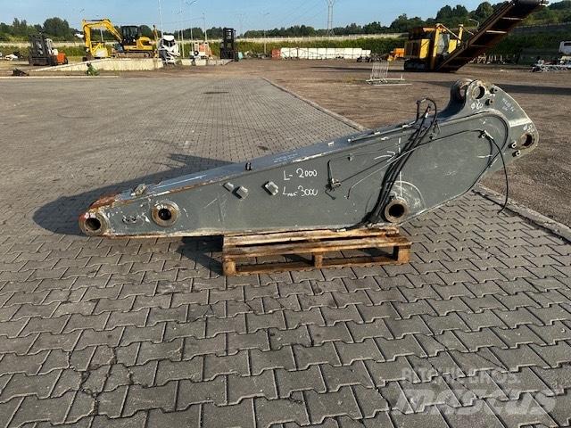 Volvo EC 210 吊杆和铲斗