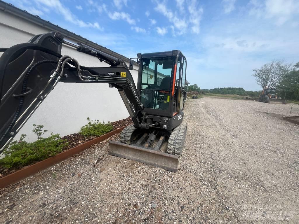 Volvo ECR 25 D 小型挖掘机