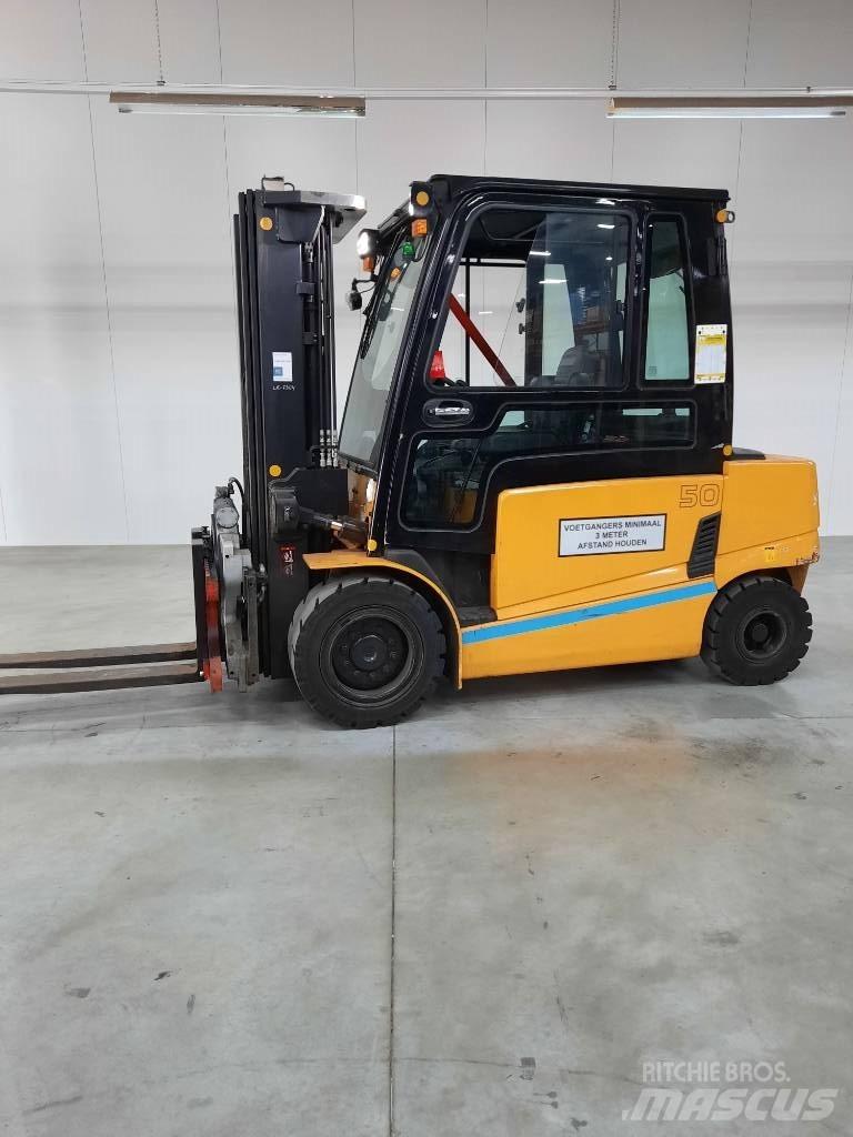 Hyundai HX50 电动叉车