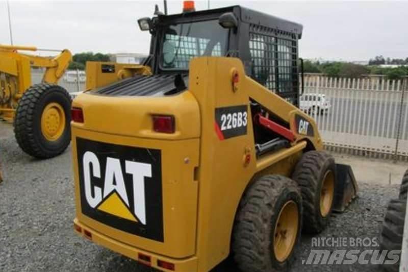 CAT 226B3 其他货车