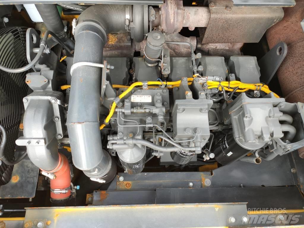 Komatsu PC450-8 履带挖掘机