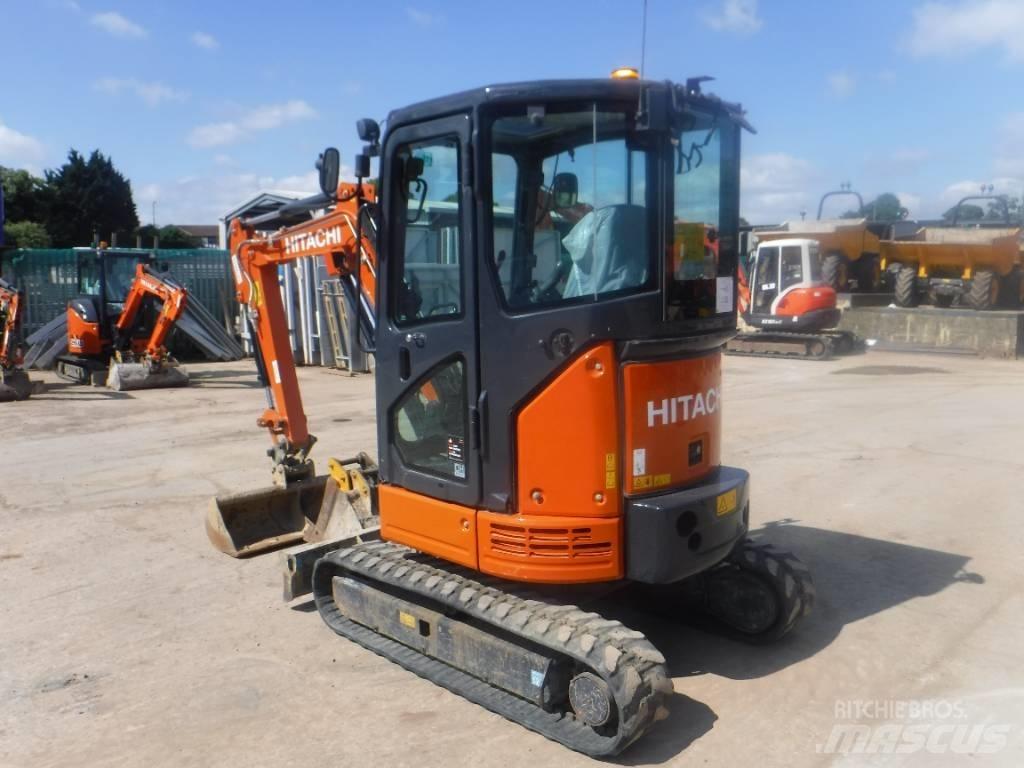 Hitachi ZX 26 U-6 小型挖掘机