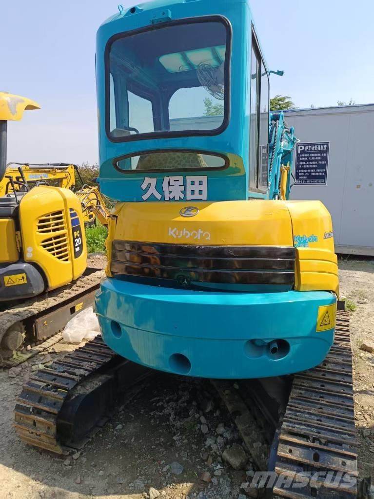 Kubota U 35 小型挖掘机