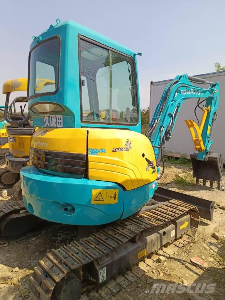 Kubota U 35 小型挖掘机