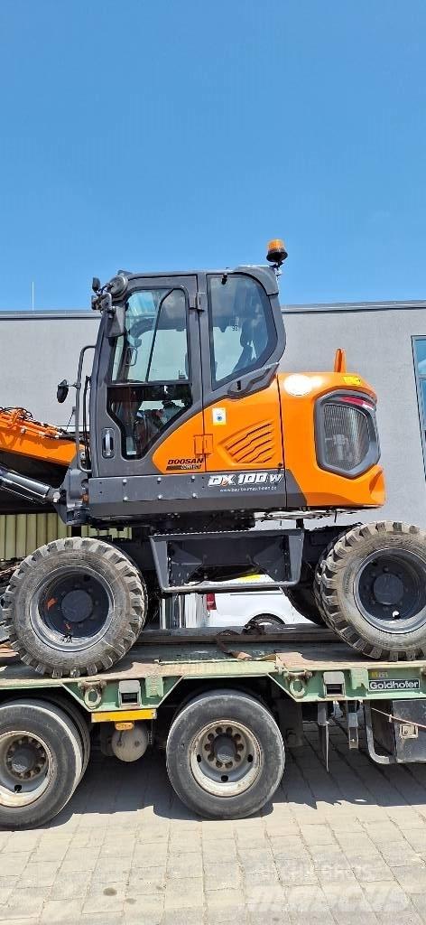 Doosan DX 100 W-7 轮式挖掘机