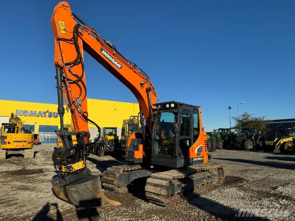 Doosan DX140LCR-5 履带挖掘机