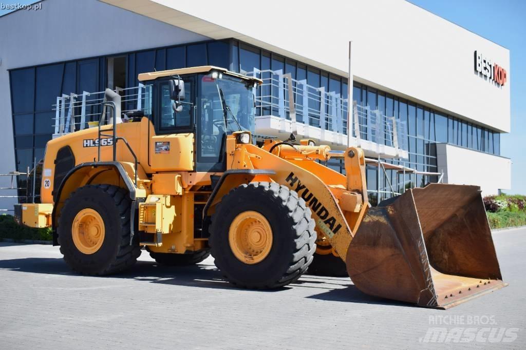 Hyundai HL 965 轮式装载机