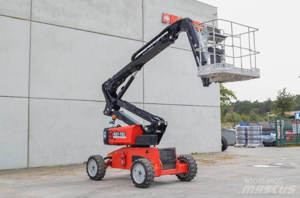 Manitou ManGo 12 曲臂高空工作平台