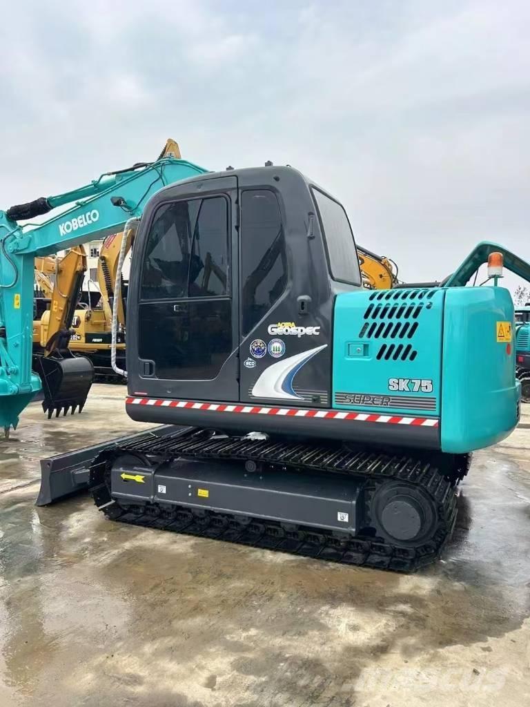 Kobelco SK 75 履带挖掘机