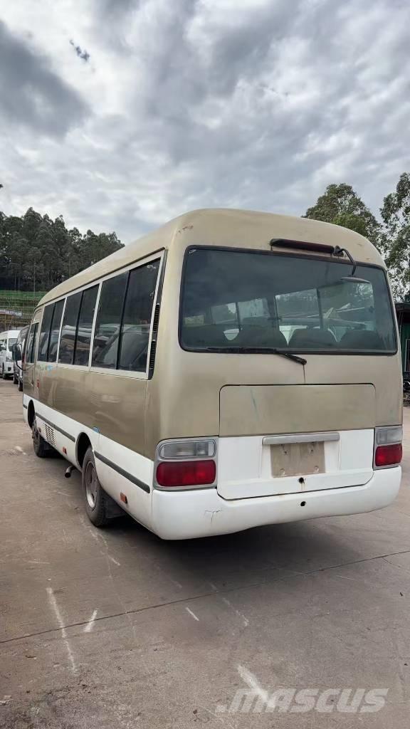 Toyota Coaster 公路客运汽车