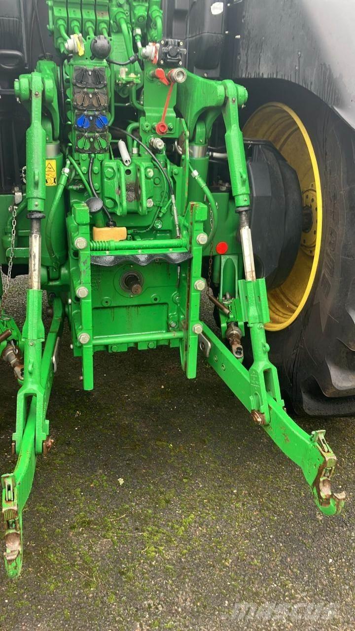 John Deere 6230R 拖拉机/农用车