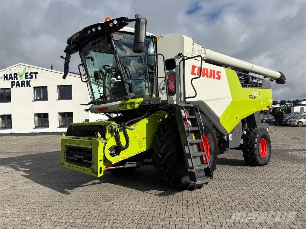 CLAAS TRION 750 联合收割机