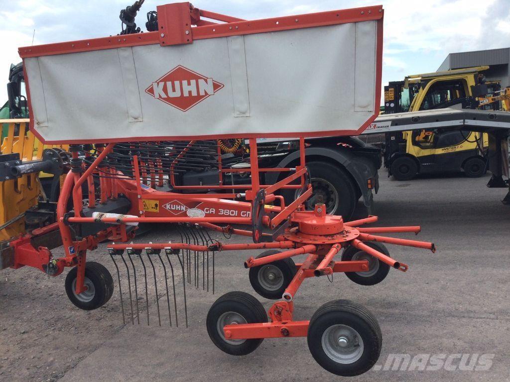 Kuhn GA 3801 GM 料堆整形机