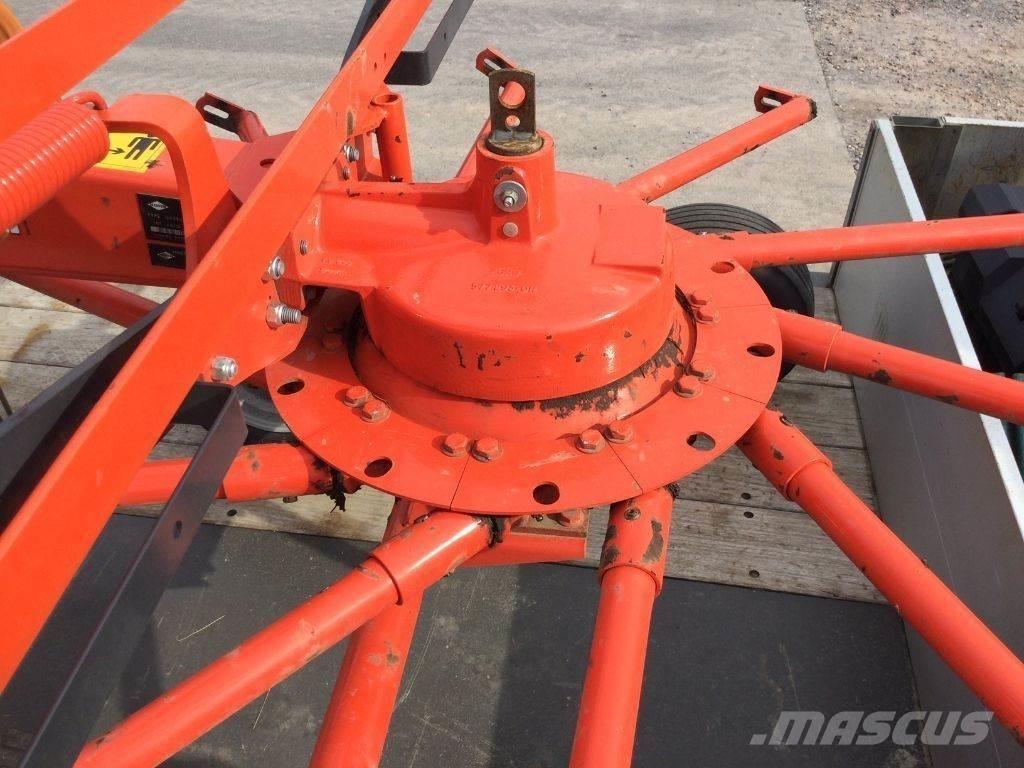 Kuhn GA 3801 GM 料堆整形机