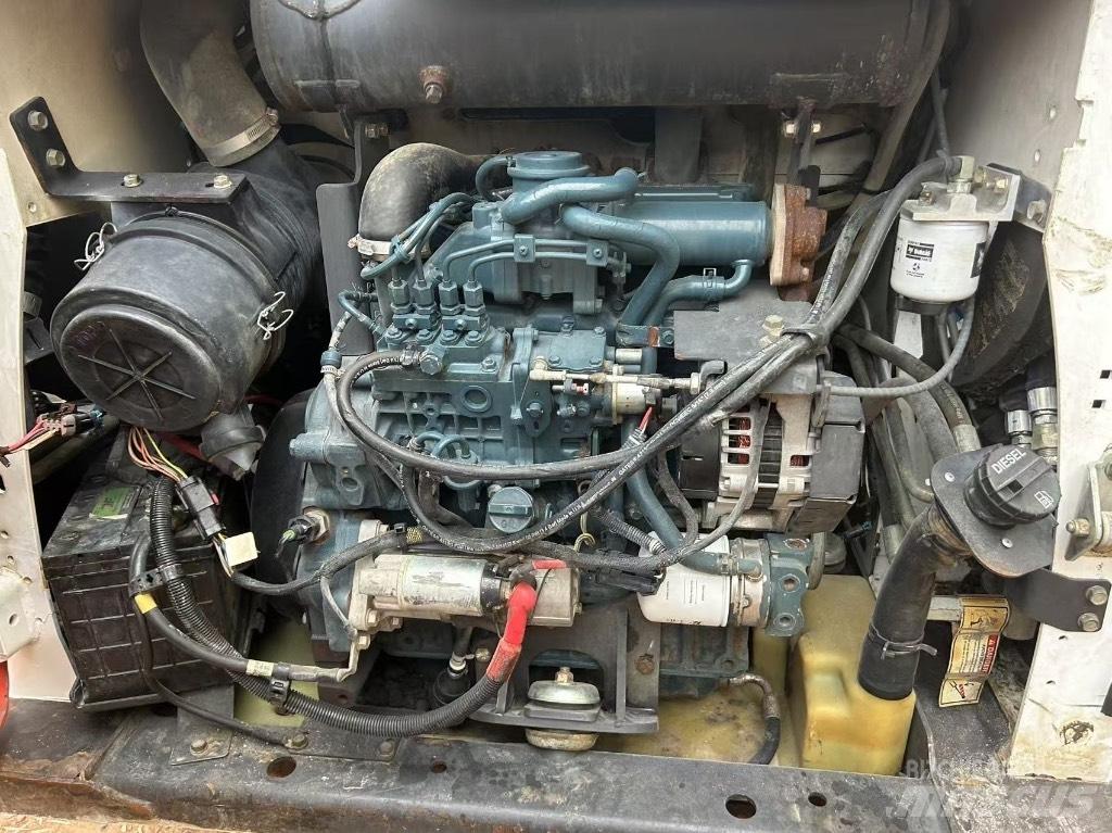 Bobcat S 550 滑移装载机