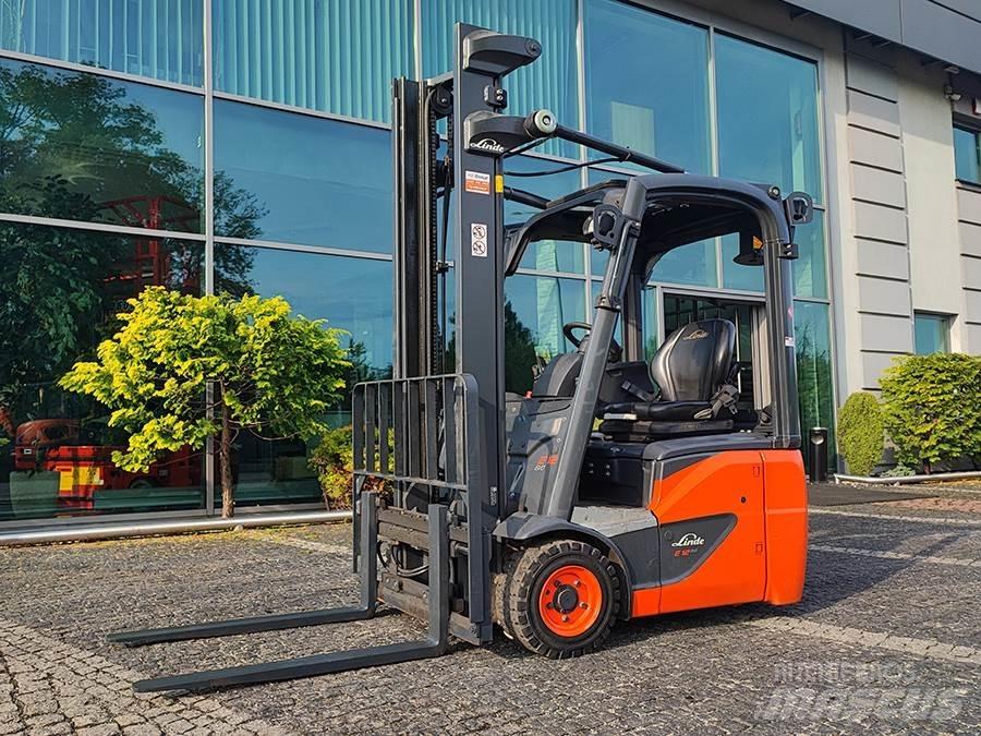 Linde E12-02 电动叉车
