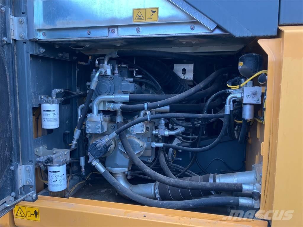 Liebherr R934 履带挖掘机