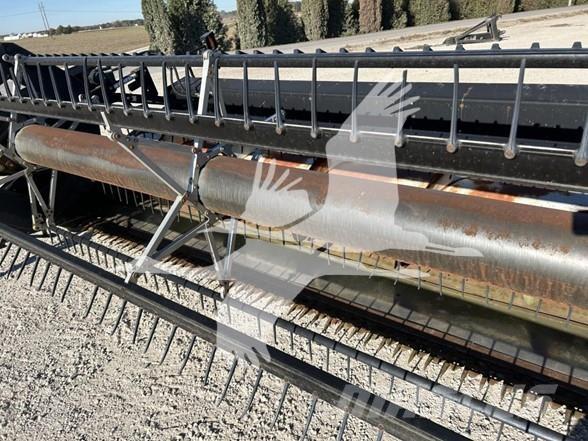 Agco 800 联合收割机头