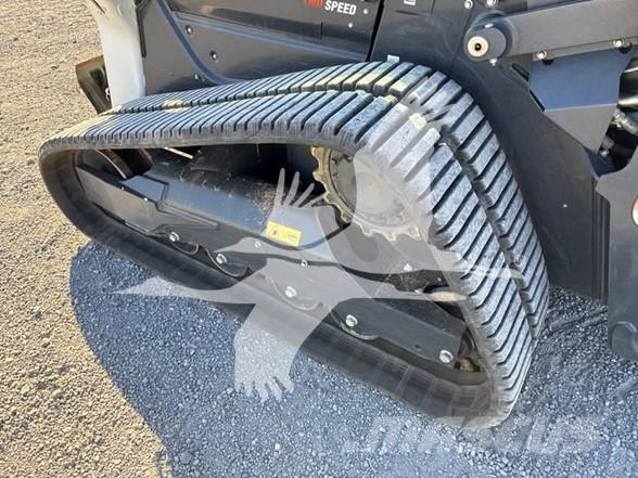 Bobcat T76 滑移装载机